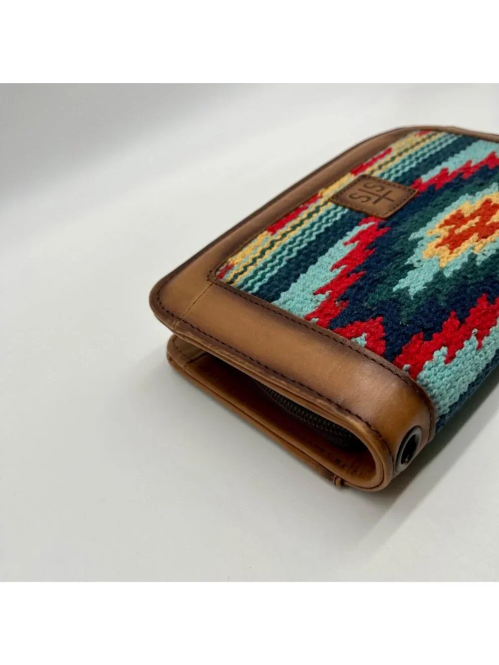 STS Ranchwear Chaynee Multi colored  Valley Serape Evie Organizer - Picture 7 of 10
